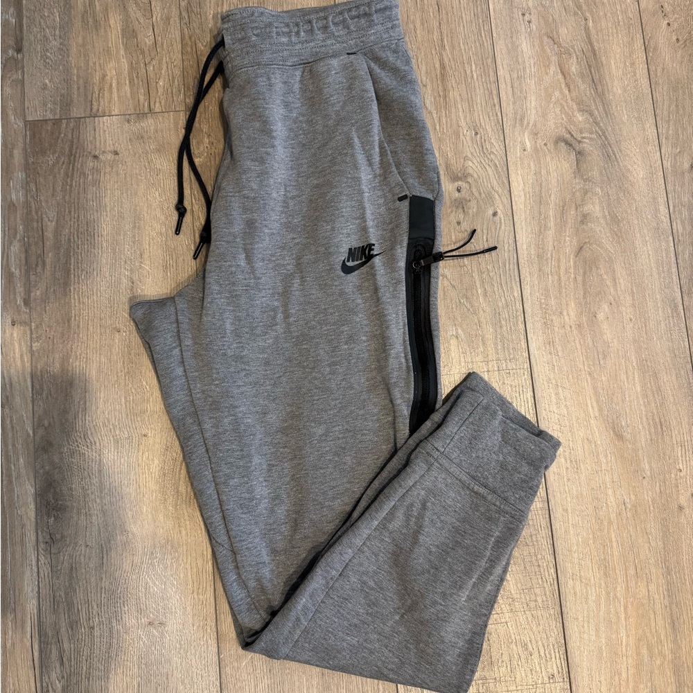 Nike Heather Gray Tech Fleece Sweatpants with Black Details